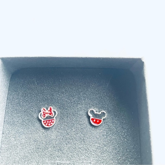 NWOT Disney Mismatch Earrings - Mickey and Minnie Mouse - Picture 7 of 7